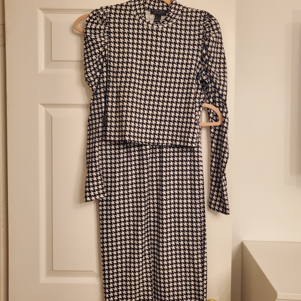 Chic Houndstooth Long Sleeve Top And Skirt Co-ord Set